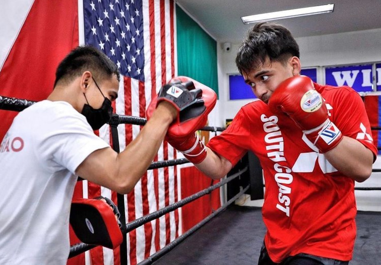 Manny Pacquiao Jr makes his boxing debut against the legendary father after training with Canelo Avarez