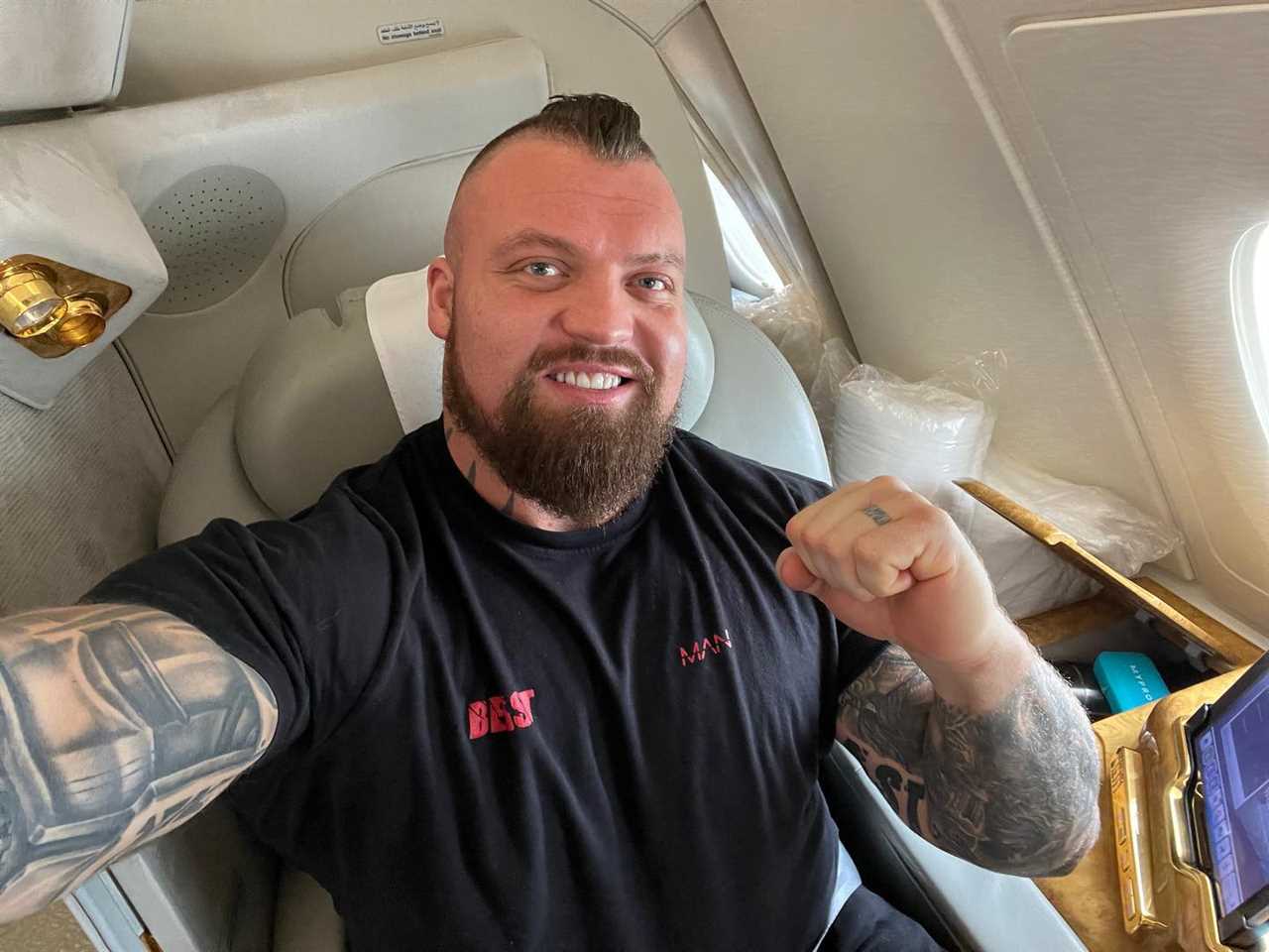 He's a ***' - Eddie Hall attacks Thor Bjornsson in a heated grudge match. He predicts that his 'ill' opponent will die.