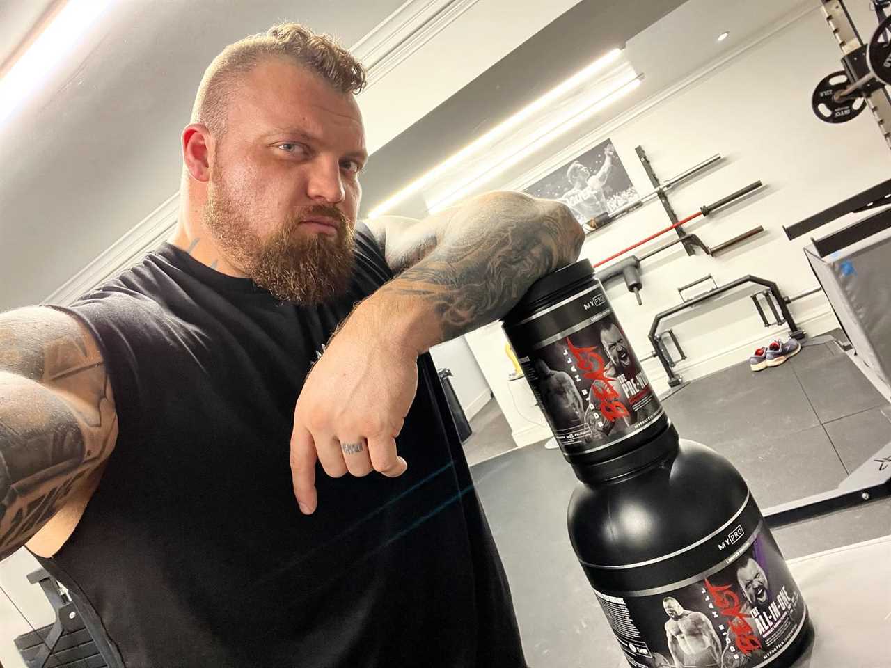 Meet Danni Levy, a stunning fitness model who will host a brutal grudge match between Eddie Hall & Thor Bjornsson