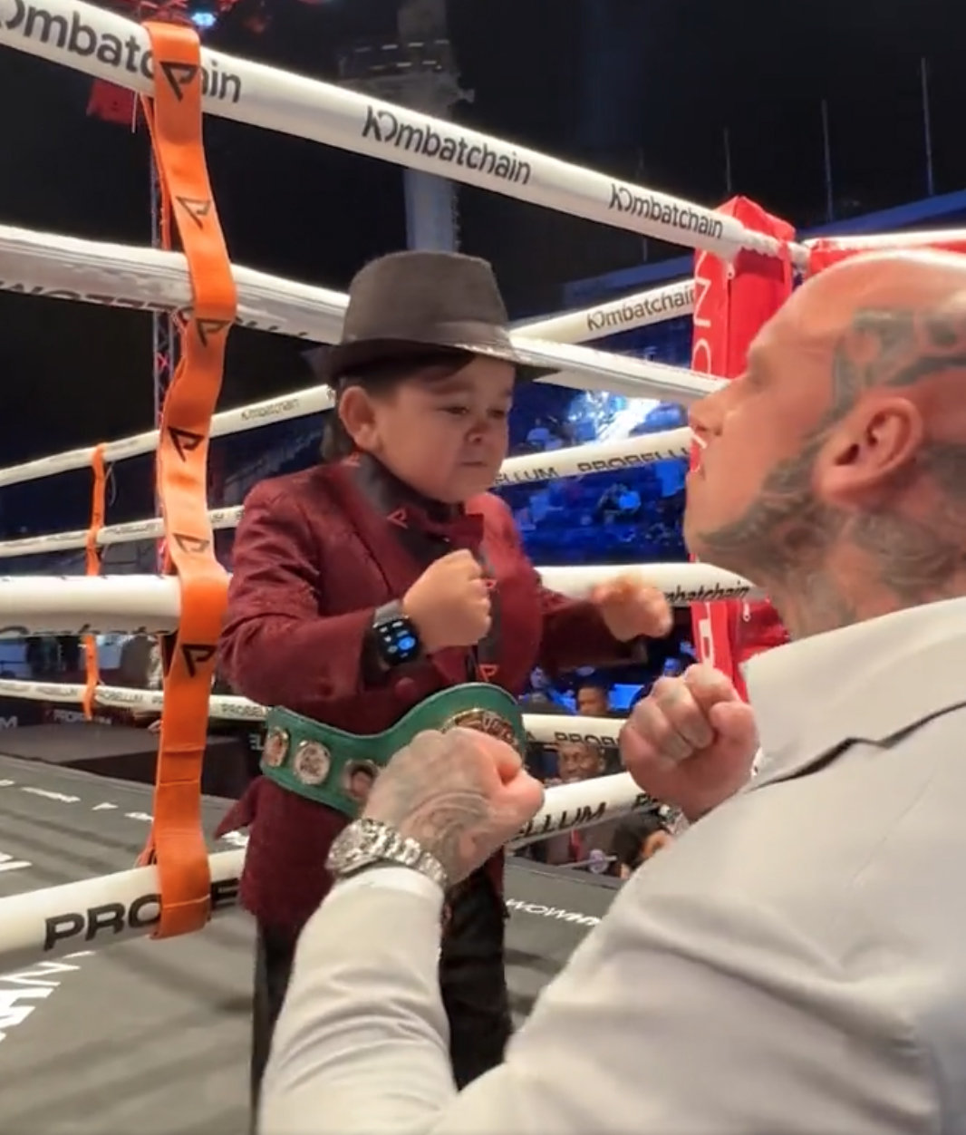 At Probellum in Dubai, Hasbullah rival Abdu Rozik meets Martyn Ford
