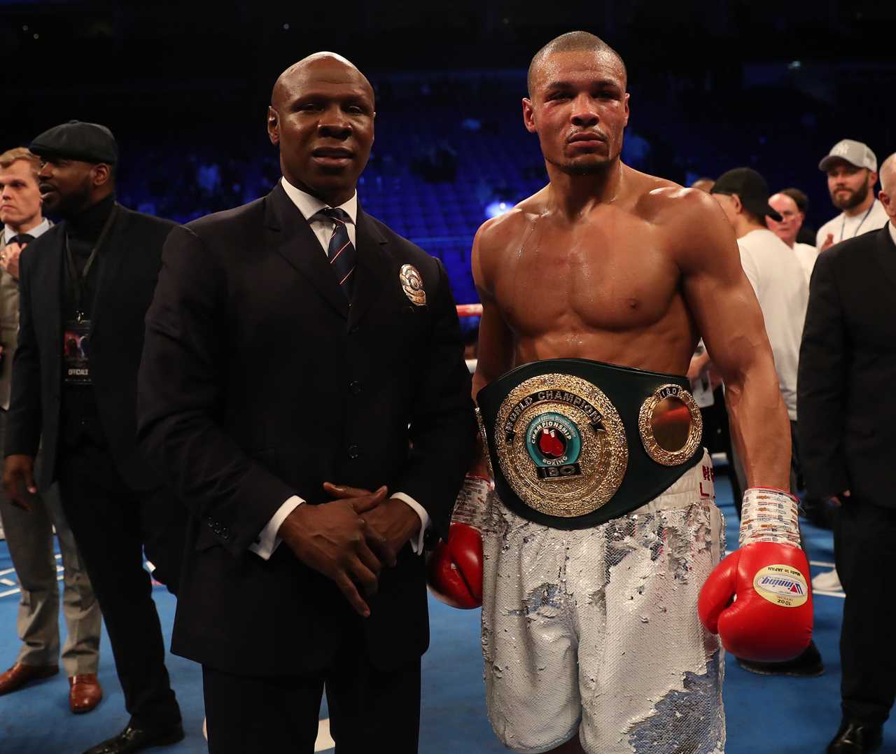 Pacquiao's son makes his debut with seven father-son boxing teams, including the Eubanks, Benns, Benns, and Hattons.