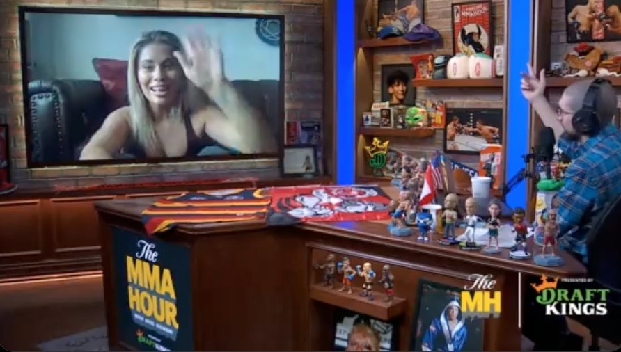 How rude - Paige VanZant, an ex-UFC star, HANGS UP to Ariel Helwani when he asks her the squirly question