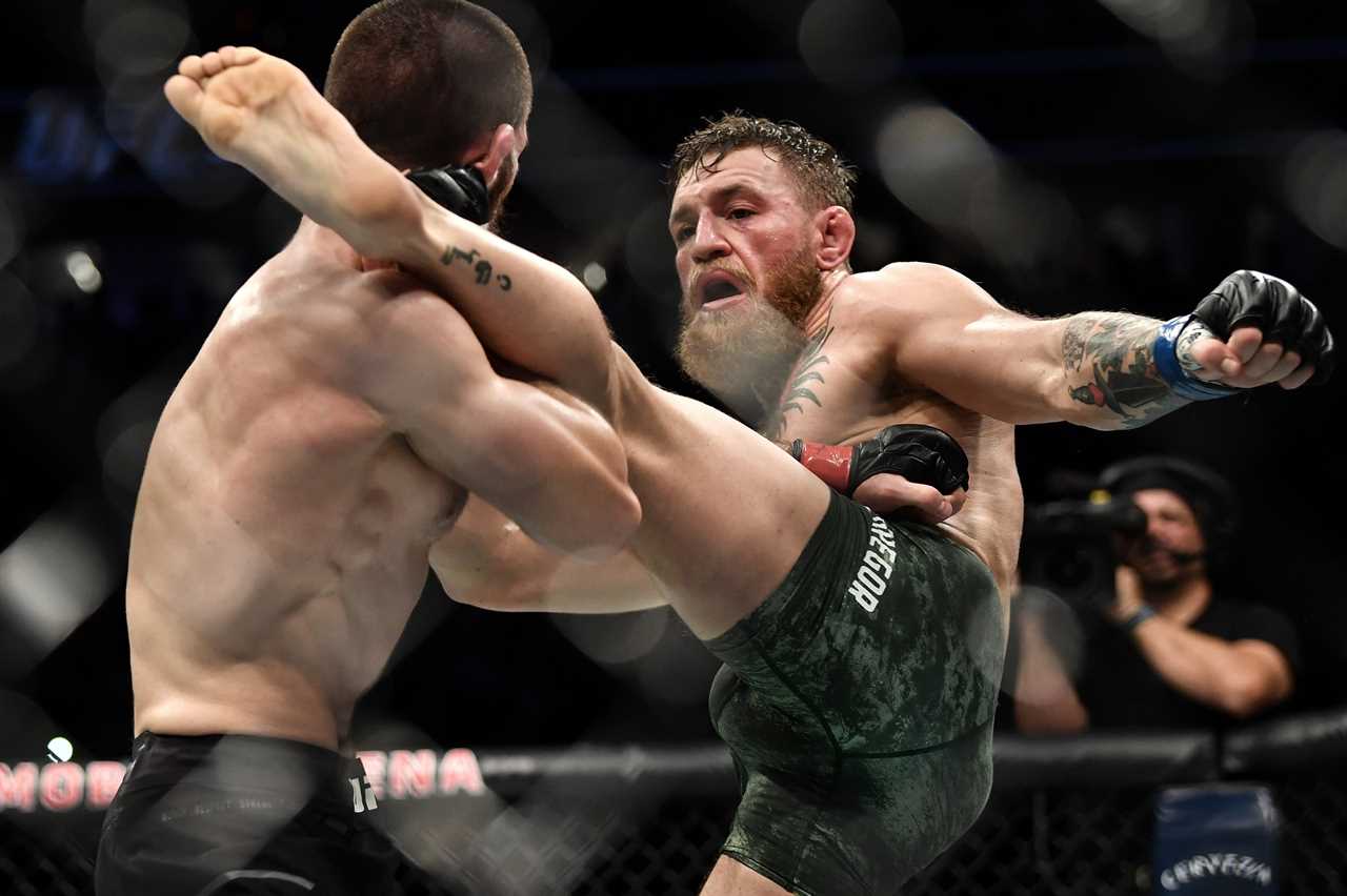After calling out Kamaru Uman, Conor McGregor displays stunning body transformation after he calls out Kamaru.