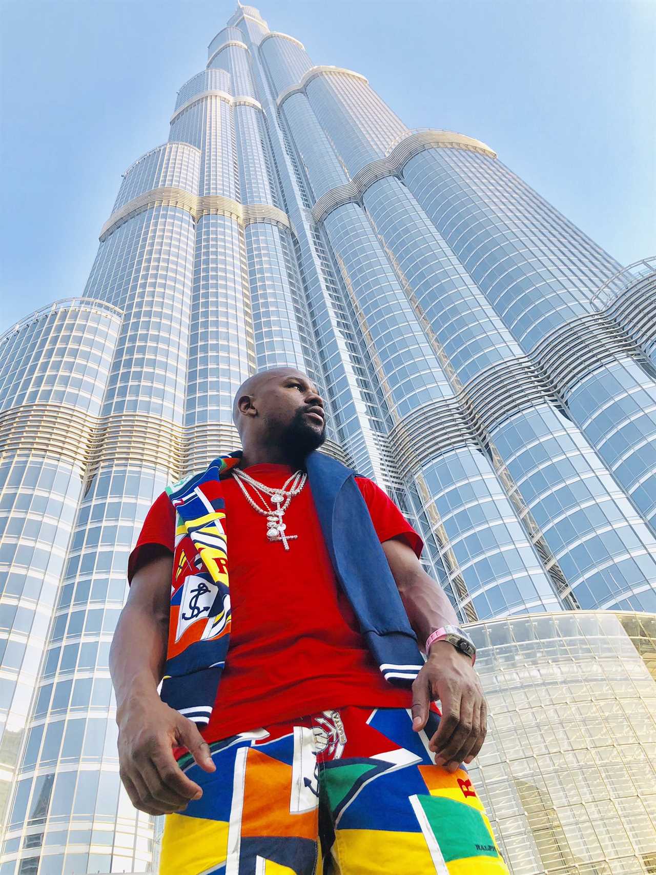 Floyd Mayweather, a boxing billionaire, is building the TENTH skyscraper.