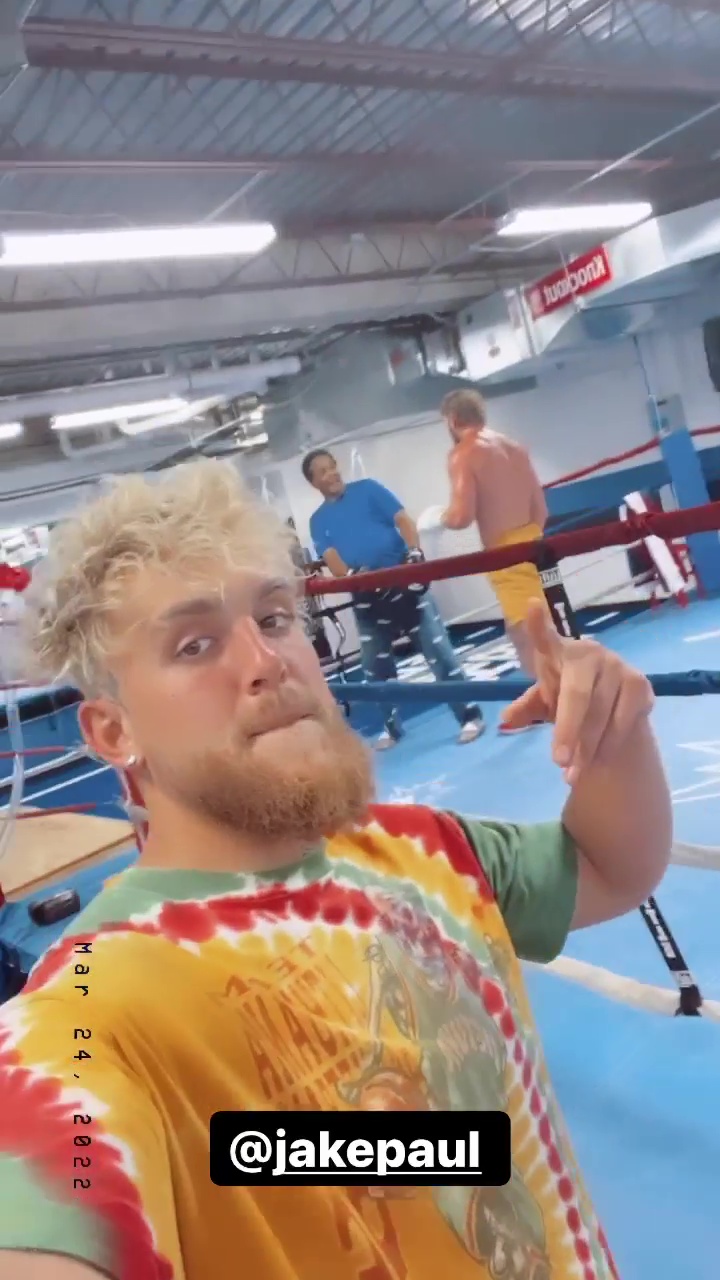 Jake Paul offers Will Smith $30m to fight him on the next undercard.