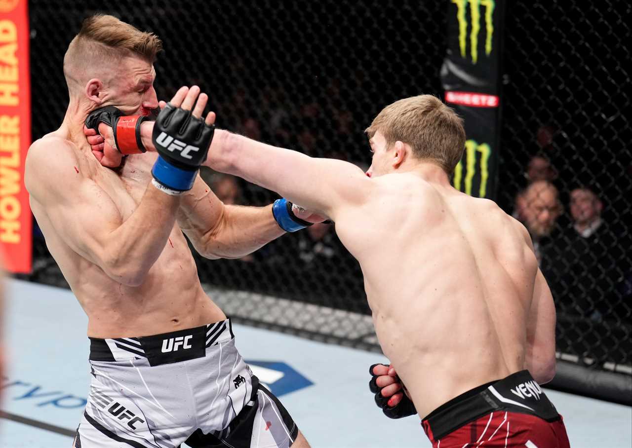 Arnold Allens told featherweight competitors he is 'coming' in order to 'freshen up' the division after blitzing Hooker UFC London