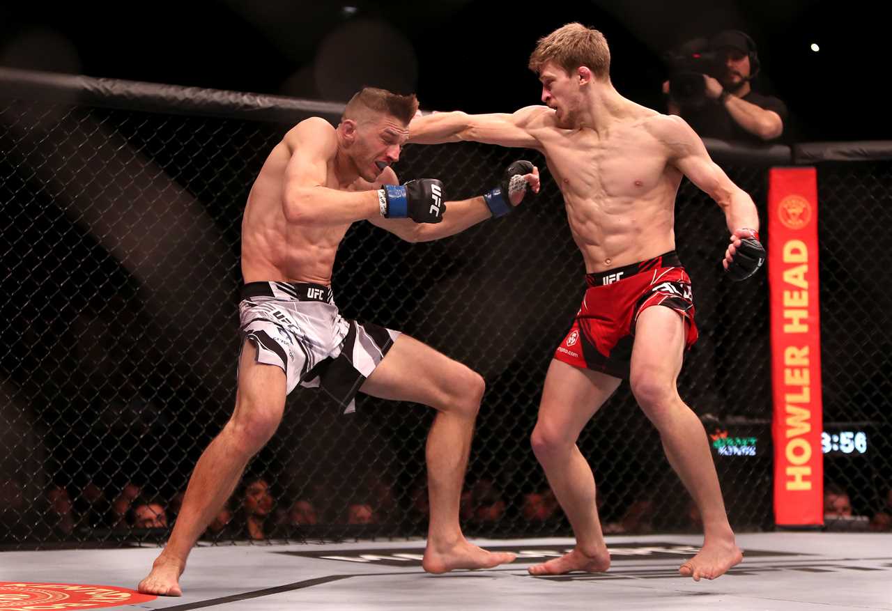 Arnold Allens told featherweight competitors he is 'coming' in order to 'freshen up' the division after blitzing Hooker UFC London