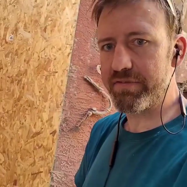 Stephan Bonnar, UFC legend, devastated by house fires as his wife and child race to safety
