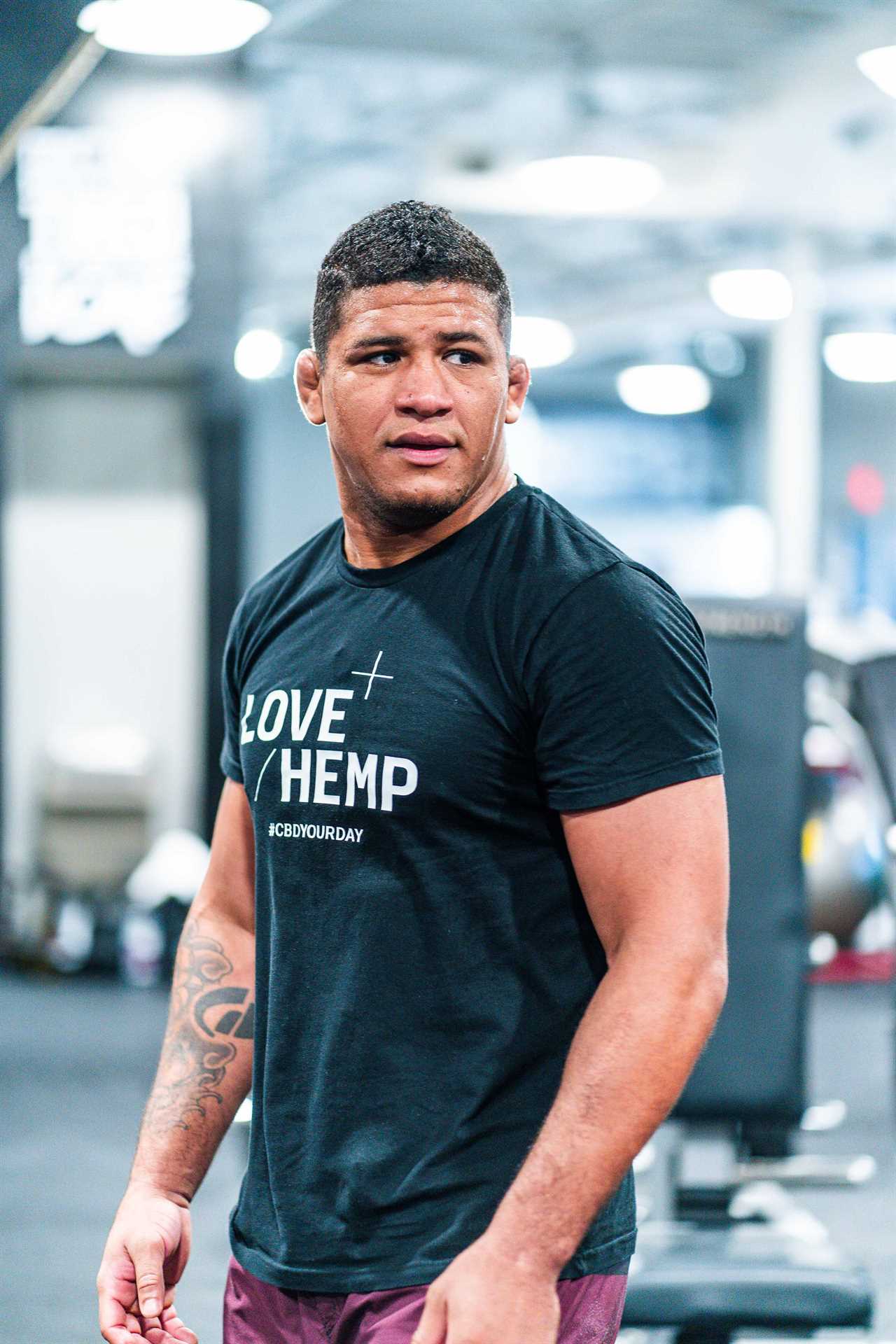 Gilbert Burns is confident that Khamzat Chimaev or Gilbert Burns will win the title shot at UFC 273 with a 'finish,' but be wary of Leon Edwards