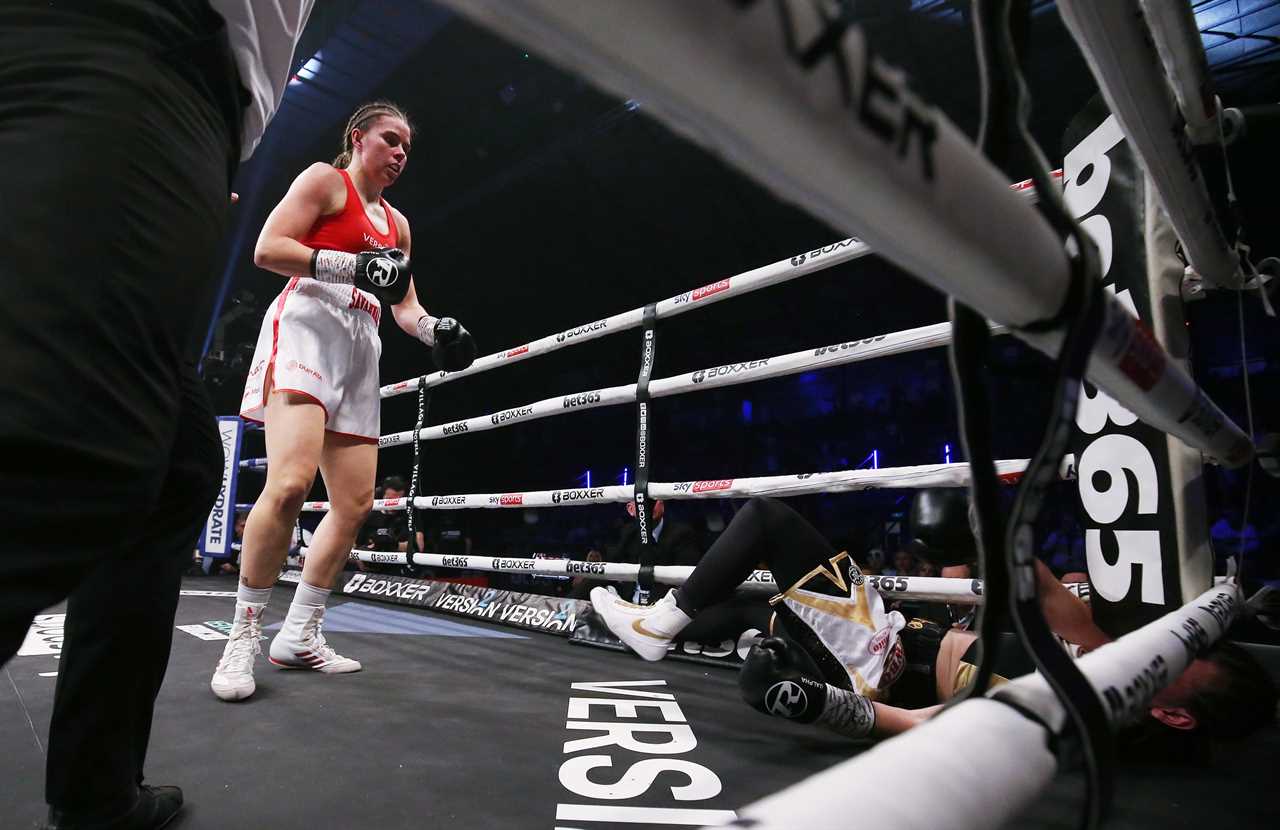 Savannah Marshall punches her opponent to win the undisputed title fight, sending a harsh message to Claressa Shields, her ringside rival.