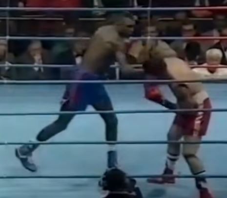 Watch John Fury get a brutal knockout by Henry Akinwande 1991, causing him to stop boxing for 4-YEARS