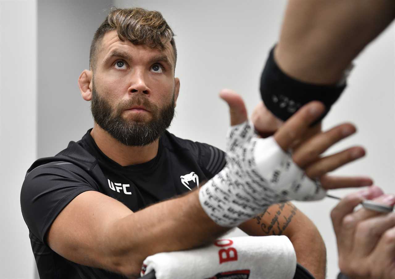 Clay Collard started boxing to pay his car repairs... it's given him the edge over an ex-UFC star in PFL fight