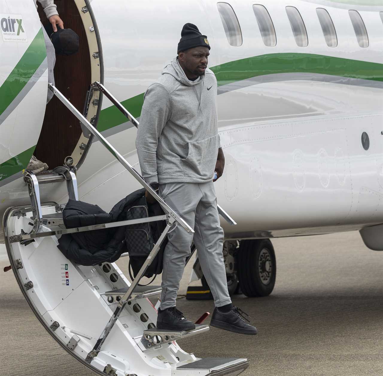 Dillian Whyte finally lands in UK to fight Tyson Fury on private jet after missing face-off