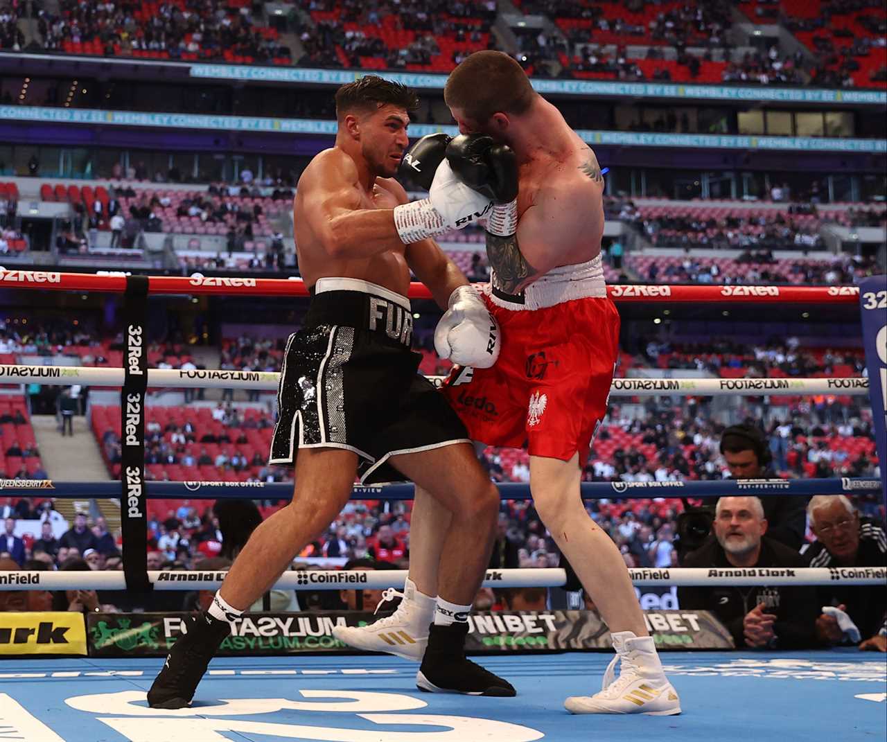 Molly-Mae Hague refuses to watch Tommy Fury fight, despite being ringside at Love Island partner's bout