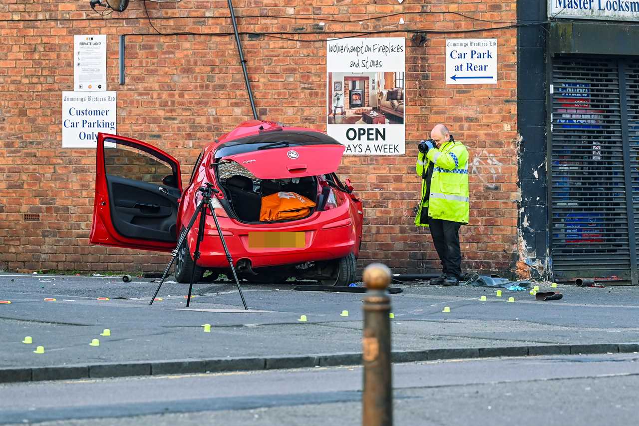 Driver, 18 years old, dies in a crash that claimed the life of Ali Tazeem (18-year-old teen boxing sensation, whom Amir Khan called the next me).