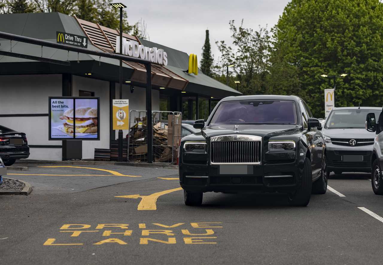 After beating Dillian Whyte at Wembley, Tyson Fury purchases a celebratory McDonald's in a PS300k Rolls-Royce