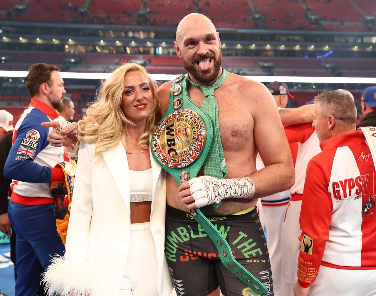 After beating Dillian Whyte at Wembley, Tyson Fury purchases a celebratory McDonald's in a PS300k Rolls-Royce
