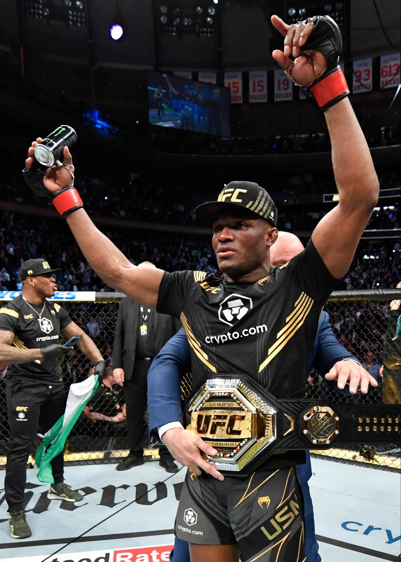 Who the F*** is this? - Canelo and Kamaru Alvarez in Twitter row. UFC champ laughs at boxing king's call out