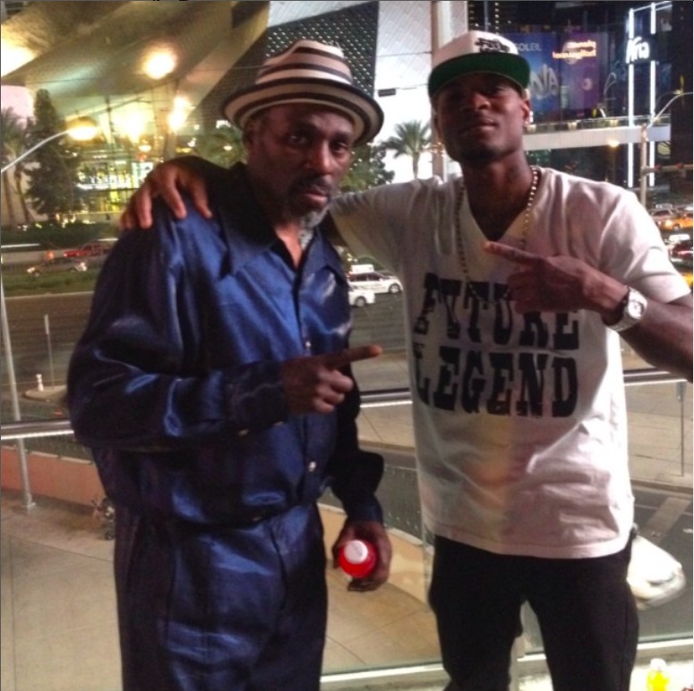Floyd Mayweather vs Don Moore: The tape tells the story of Floyd Mayweather and Don Moore. How do they compare in advance of an unusual fight at the helipad
