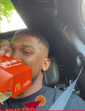 After a McDonald's worker revealed that Anthony Joshua knows the sister of a boxer, watch him get a free McDonald's burger