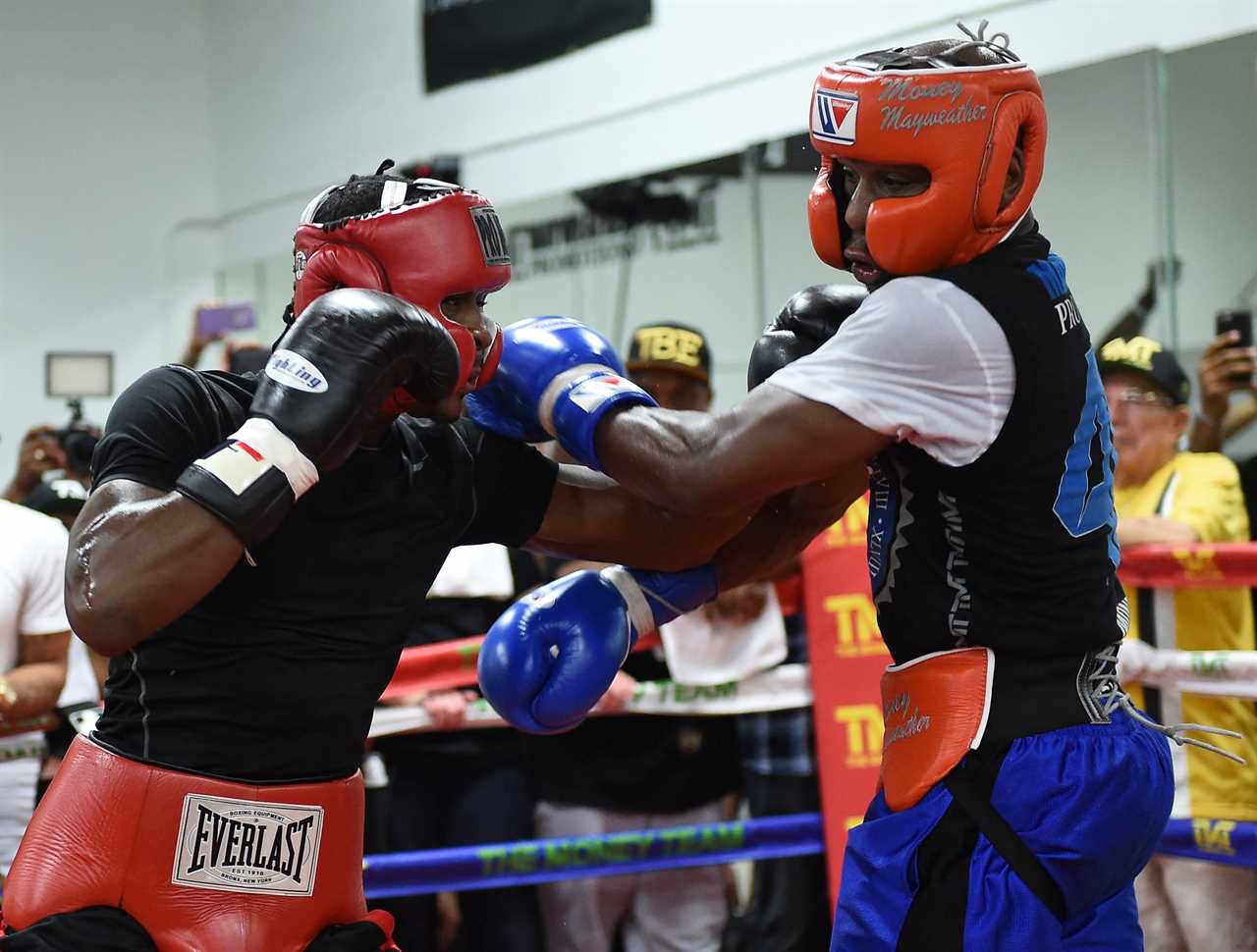 Floyd Mayweather said he doesn't take Don Moore lightly and that his ex-sparring partner was'very smart' in advance of the Dubai dust-up