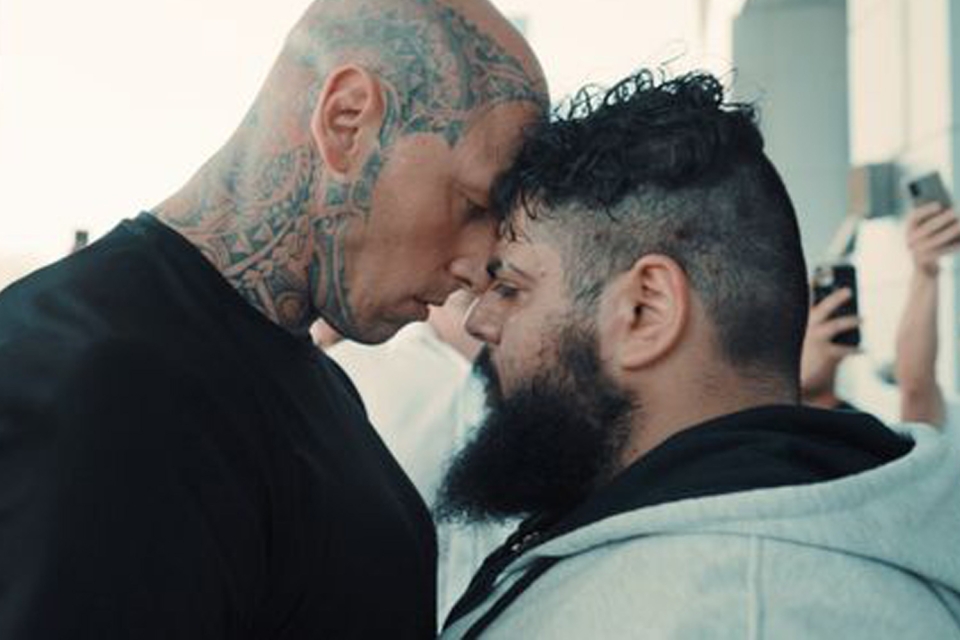 Kazakh Titan calls Iranian Hulk out for attacking punchbag with his face in bizarre video