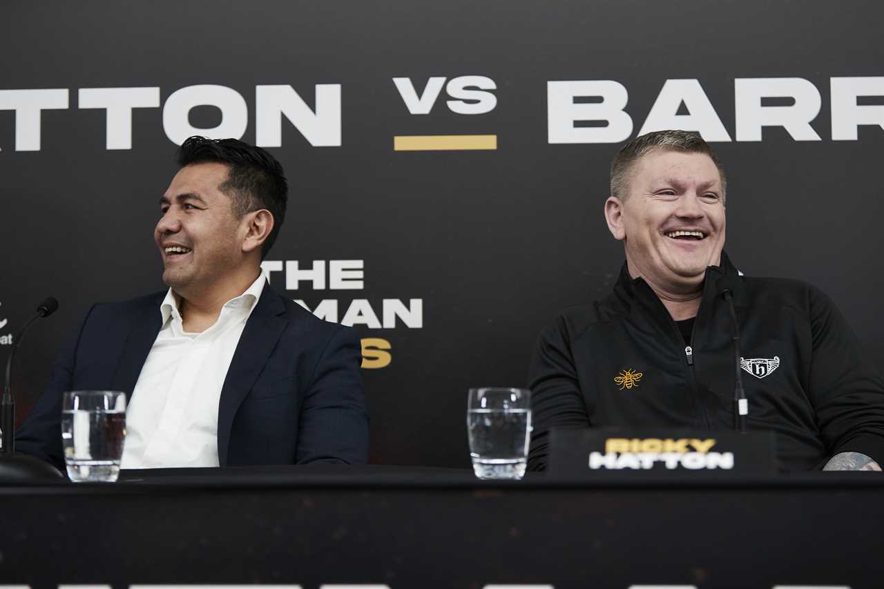 After a body transformation, fans were stunned by the weight loss of boxing legend Ricky Hatton and mistaken it for Campbell's son