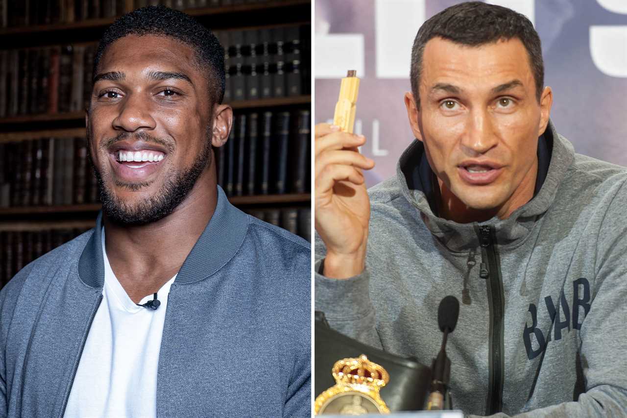 Oleksandr Usyk and Martin Bakole sparring at 6ft 6inch to prepare for Anthony Joshua's rematch with fight date this coming week