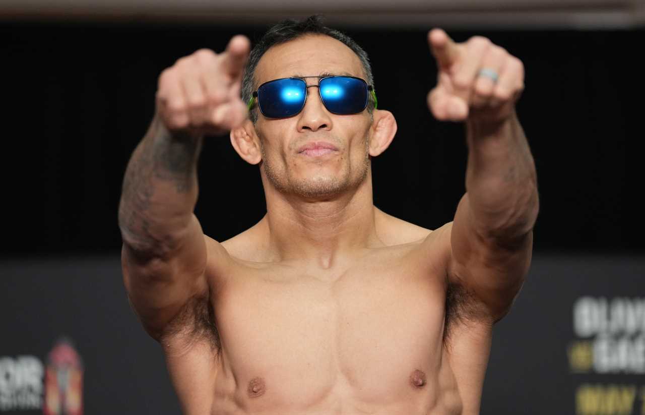 UFC star Conor McGregor makes shock admission over treatment of Tony Ferguson in deleted tweet