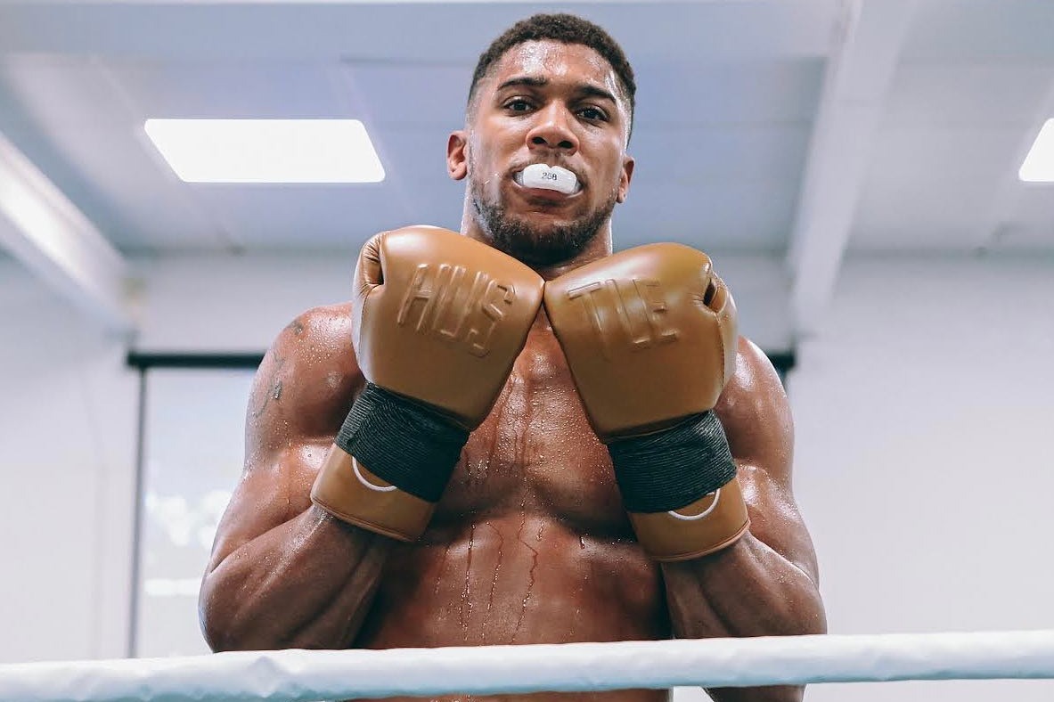 Tyson Fury responds to students questioning Anthony Joshua's Brit rival: I have this effect