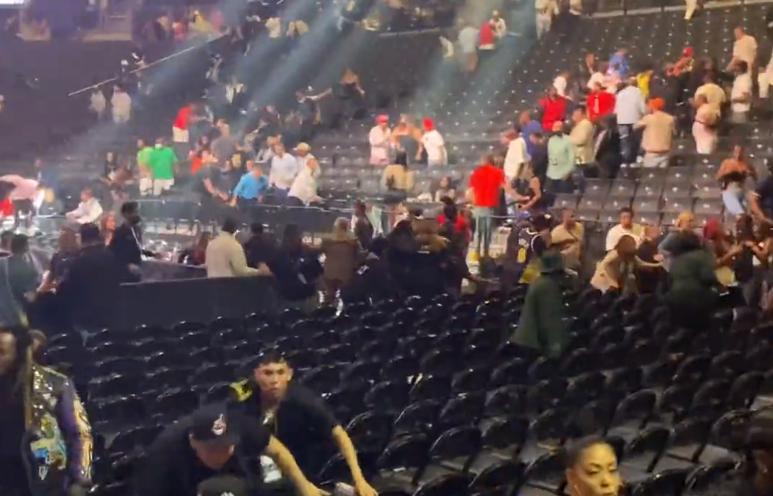 Mass panic & stampede at Barclays Center Davis vs Romero boxing title fight after ‘shooting’ sends crowds screaming