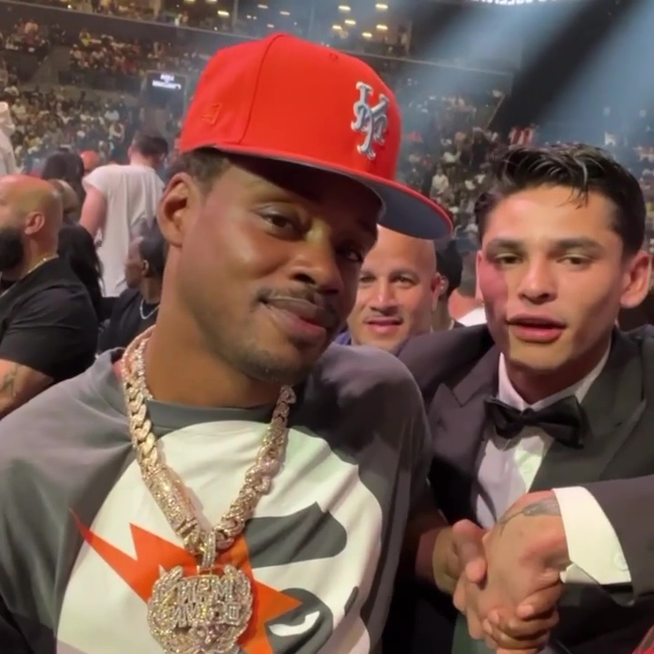 Watch as Ryan Garcia loses $20,000 in ringside bet with Errol Spence Jr on Gervonta Davis’ fight with Rolando Romero