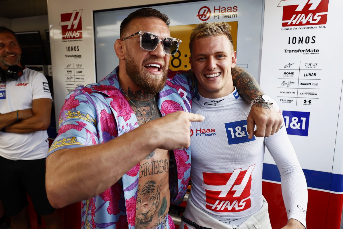 Conor McGregor is on holiday at Monaco Grand Prix with F1 legends, and he drives a EUR3m Lamborghini superyacht.