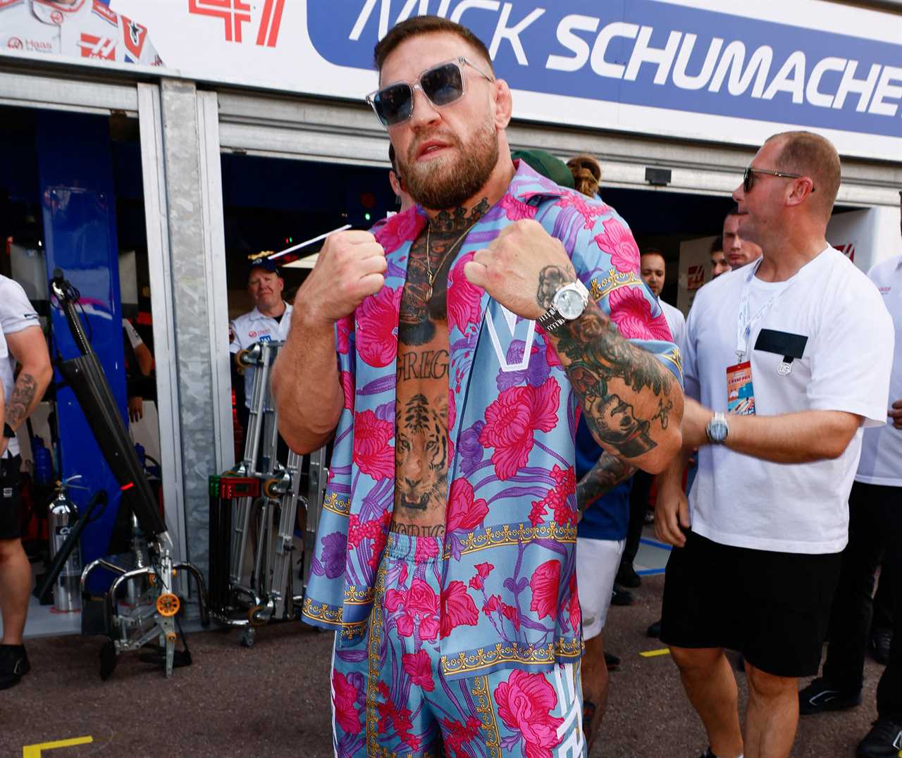 Conor McGregor offered a shot at the UFC title in his first fight since his injury.
