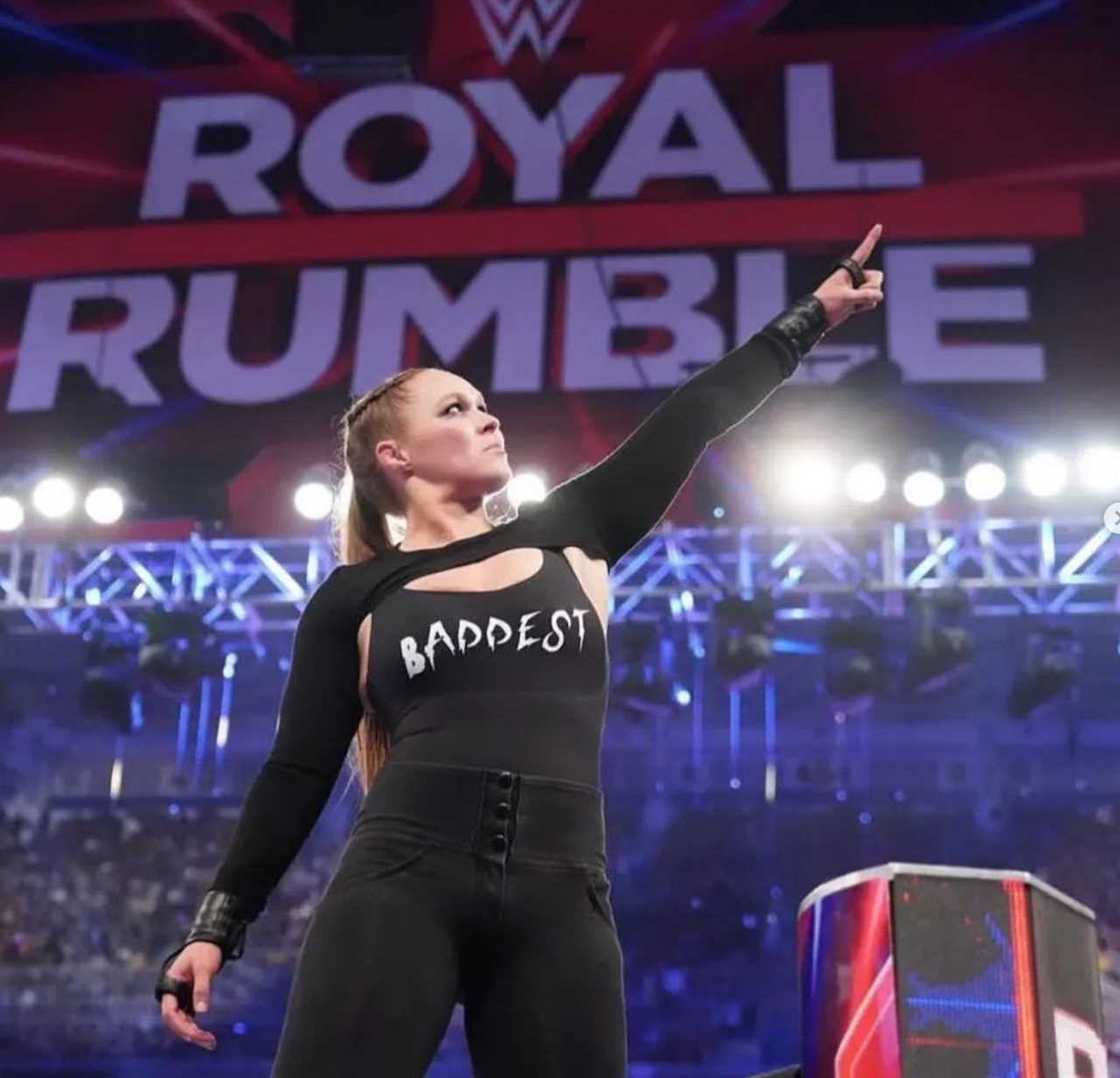 Paige VanZant, AEW star, treats fans to bikini cowgirl snaps. Scorpio Sky compares AEW's beauty to Ronda Rousey
