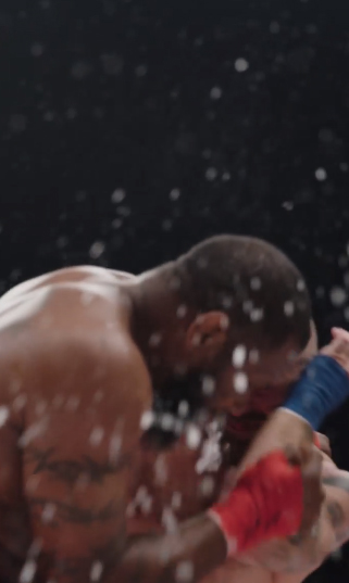 After a brutal KO, he 'knocked 60% of his water!'