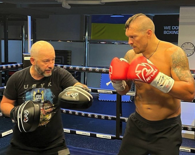 Oleksandr Usyk traveled through Hungary and Czech Republic to leave Ukraine. He was accompanied by senior officials who wanted him to fight.