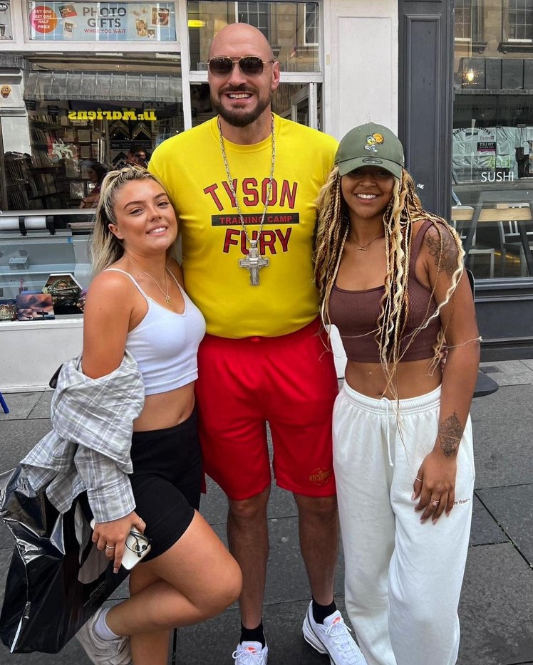 He was dressed as a lifeguard - Tyson Fury surprises buskers singing and dancing on the streets of London during his retired boxer tour.