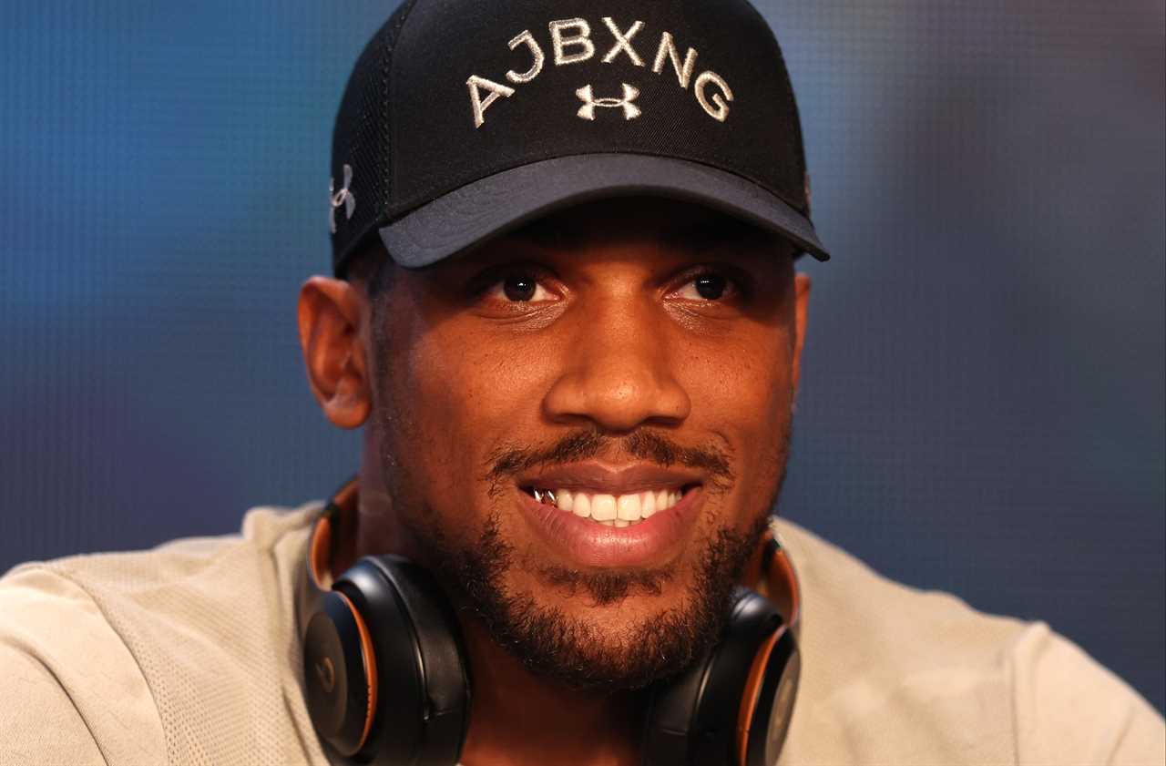 Former trainer Ben Davison of Tyson Fury is 'confident' Anthony Joshua will adapt and beat Oleksandr Usyk during a rematch