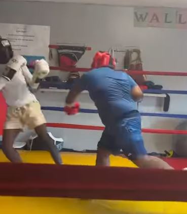 Adrien Broner, 15 and 12 years old, hilariously takes his sons to SPAR to settle their differences. The winner gets $100