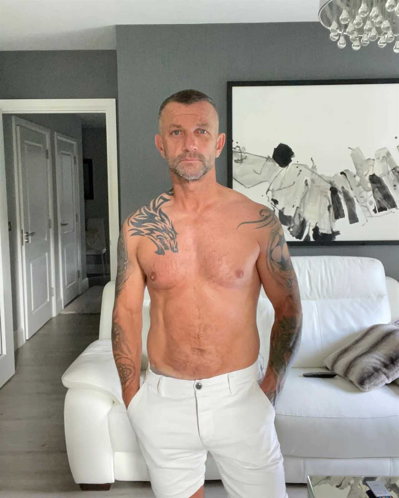 Jake Paul’s dad Greg, 58, accepts bizarre bare-knuckle boxing fight against British TikTok star Simple Simon