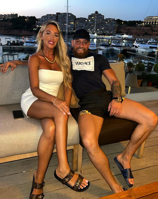 Conor McGregor sends an emotional message to his 37-year-old sister Aoife: The world is yours