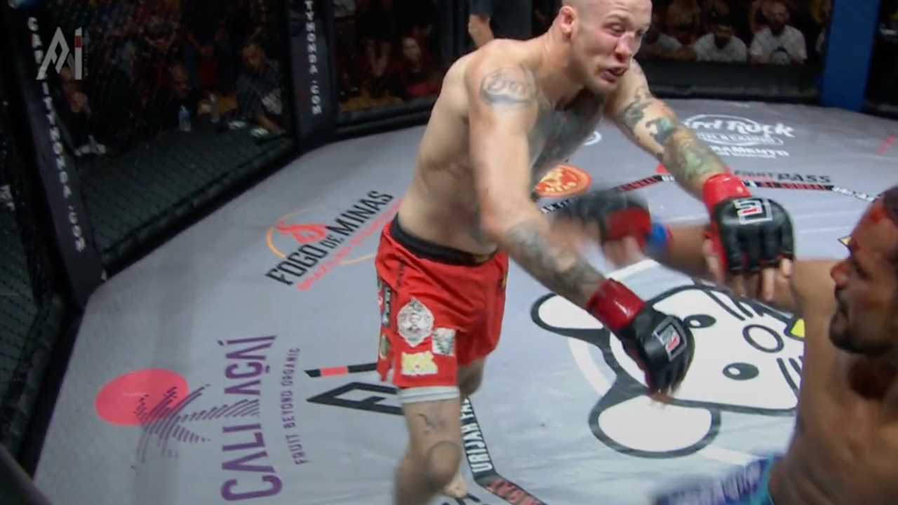 After taking a brutal knee at A1 Combat 4 in Atlanta, MMA star Blake Perry suffered a horrendous bent nose.