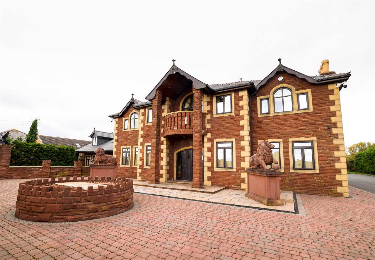 Tyson Fury's PS1.7million Morecambe home - featuring gold curtains, radiators, and a red marble chef's kitchen