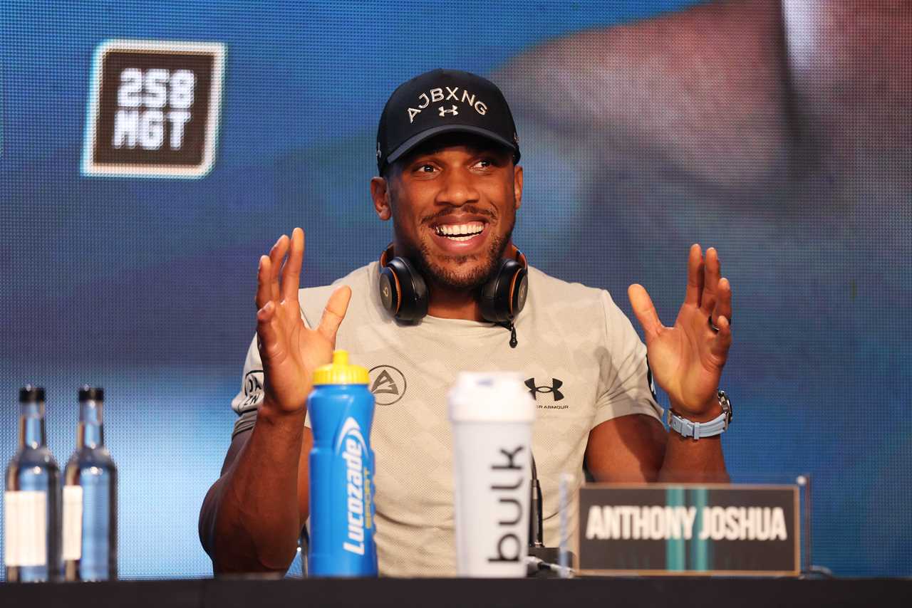 Tyson Fury's return fight plans revealed. Brit wants to face Game of Thrones star or Derek Chisora trilogy.
