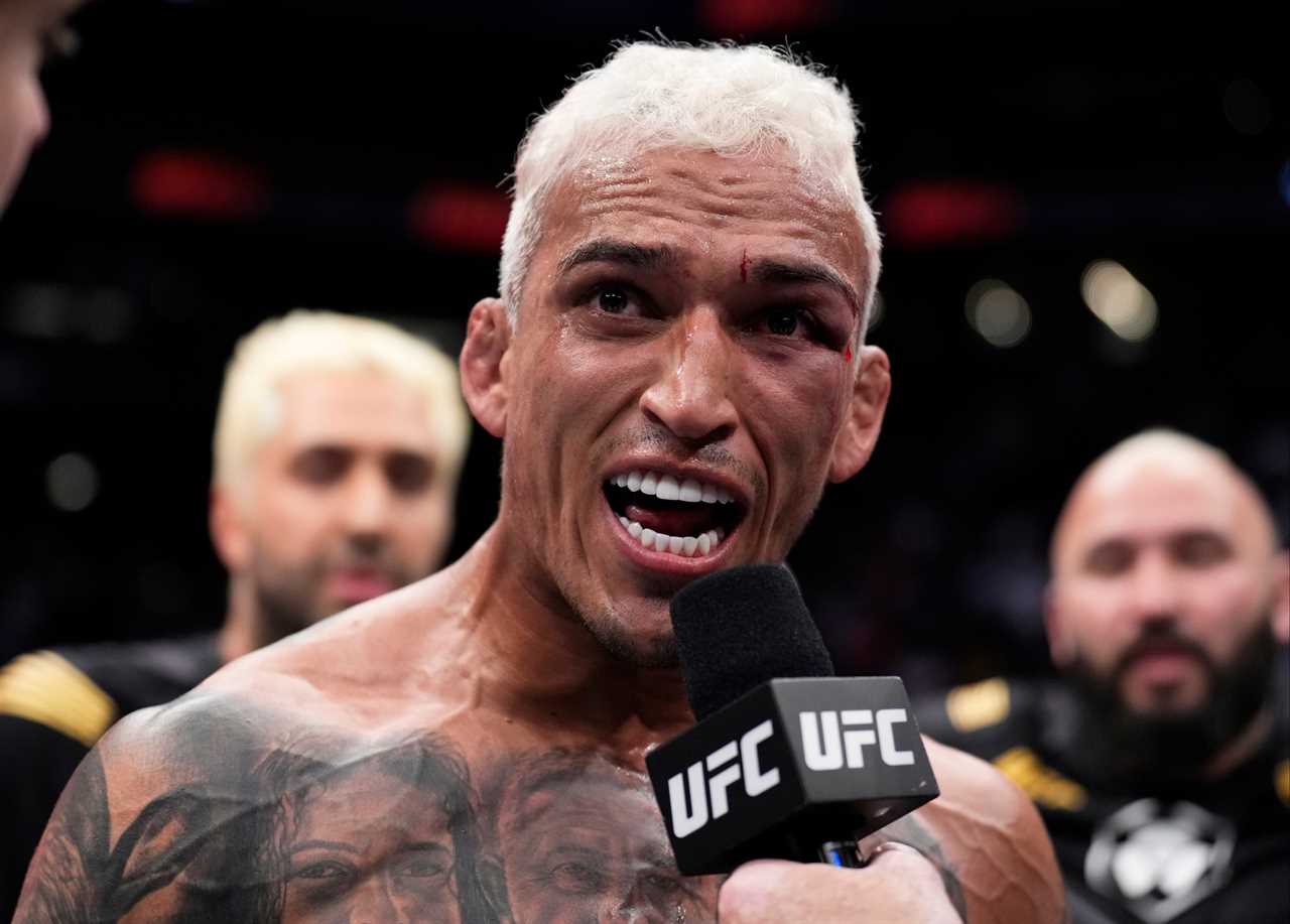 Charles Oliveira claims that he was forced by Conor McGregor to face Islam Makhachev and not the blockbuster UFC fight.