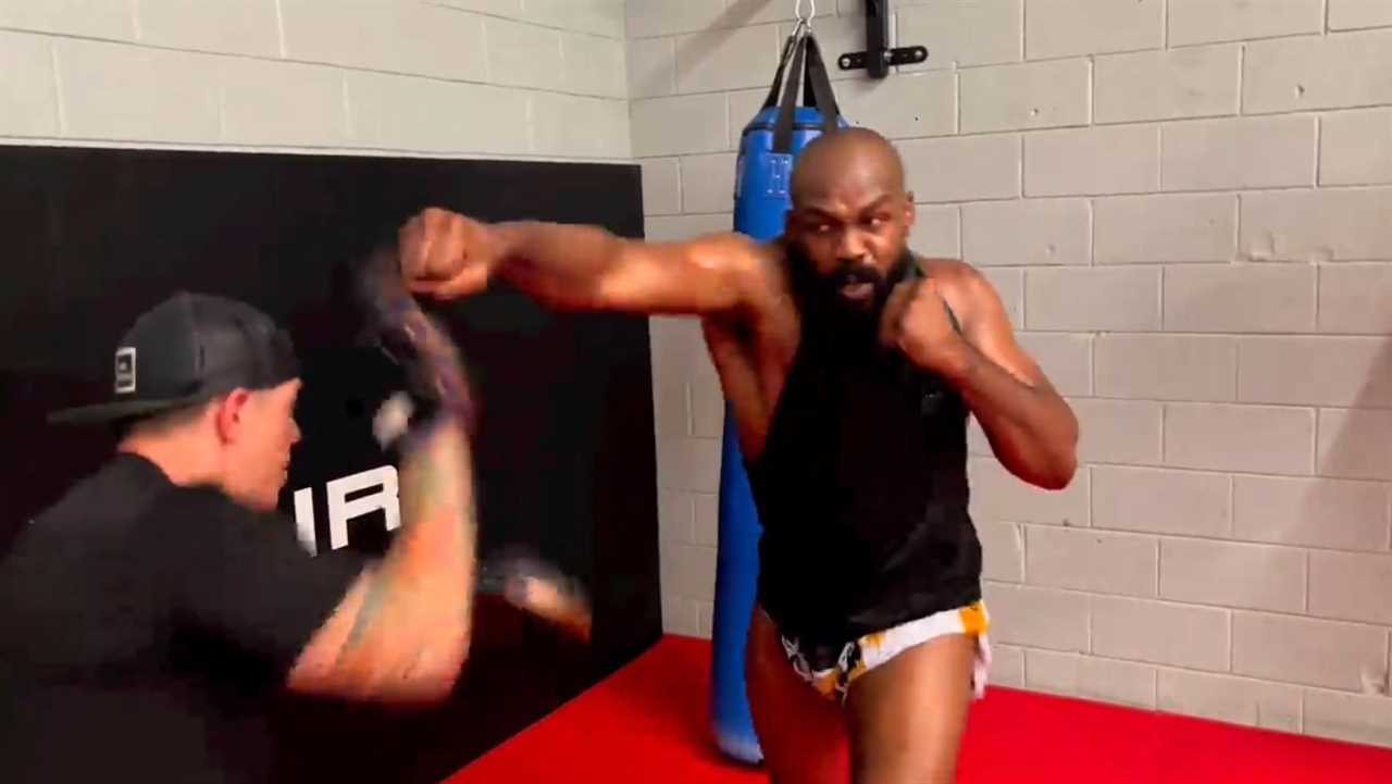 Jon Jones looks STACKED as UFC heavyweight debut preparations continue while bareknuckleboxing