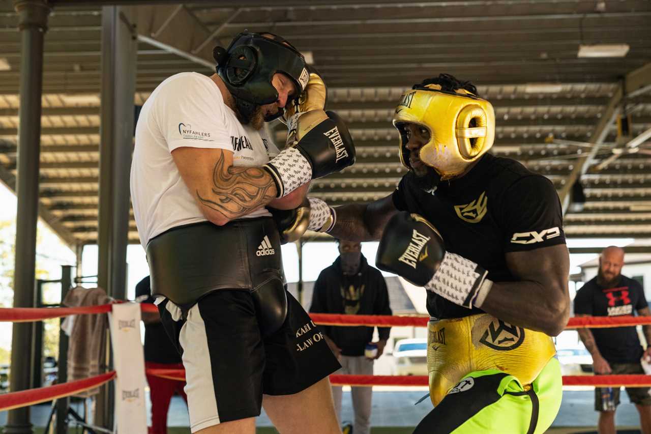 Deontay Wester's boxing return is complete on October 15, in his first fight against Robert Helenius since Tyson Fury trilogy.