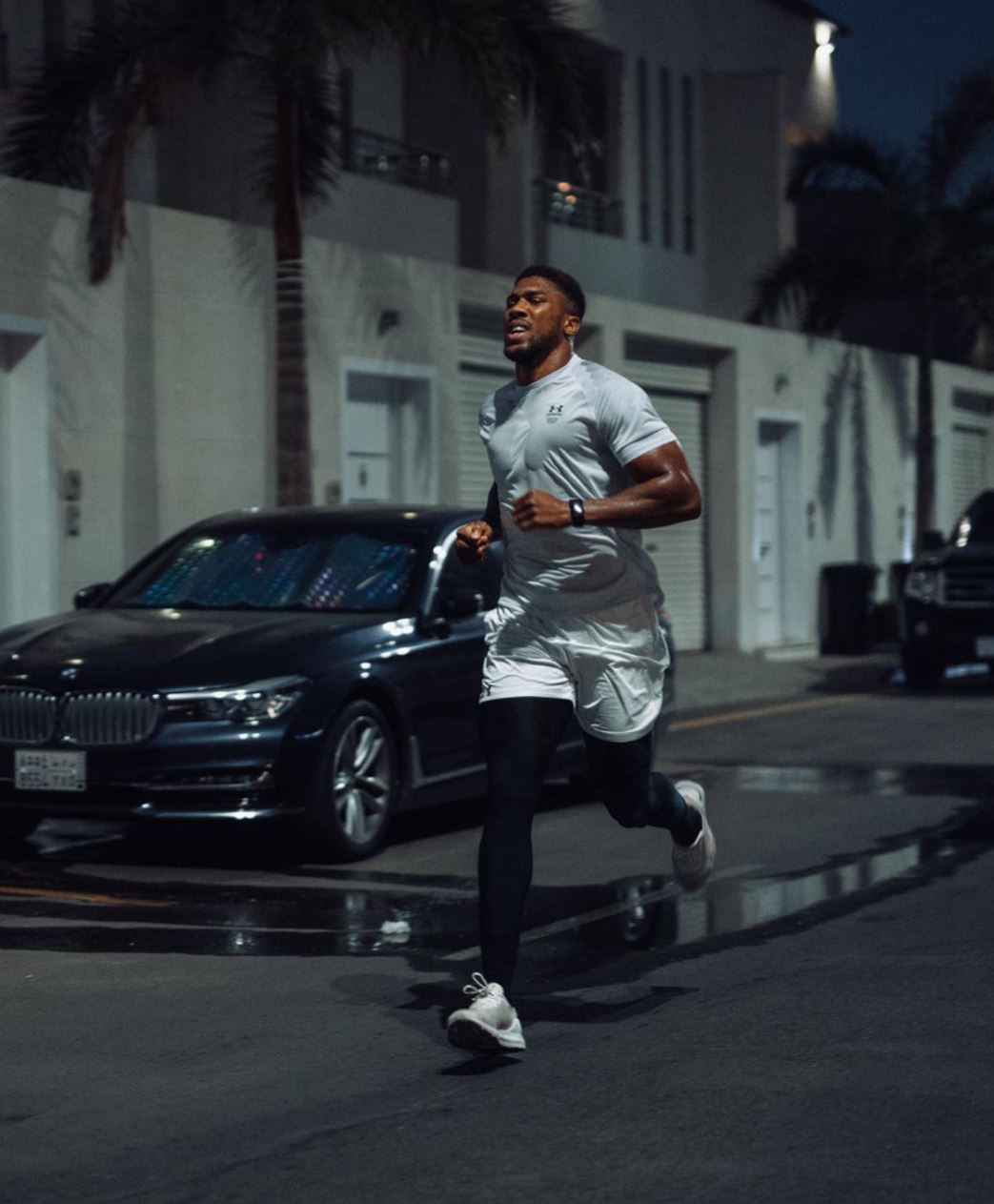 Watch Anthony Joshua's incredible speed and body shots during training for Oleksandr Uzyk rematch