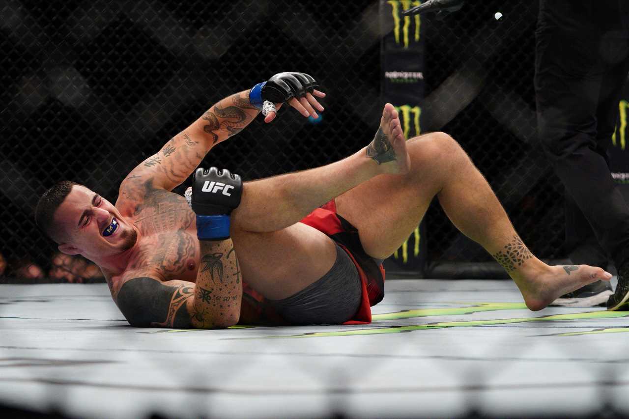 After suffering a terrible knee injury in London, UFC star Tom Aspinall takes a hilarious X-ray